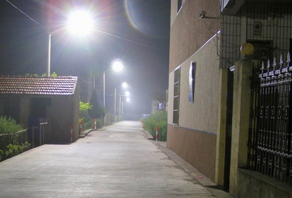 Limin solar street lamps are installed in sihe township, suqian city, jiangsu province